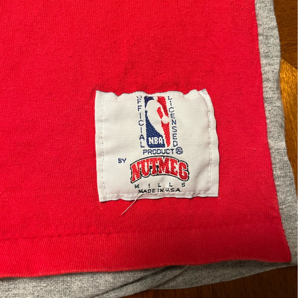 Vintage 90s Nutmeg Michael Jordan Chicago Bulls Tank Top - Picture 7 of 7